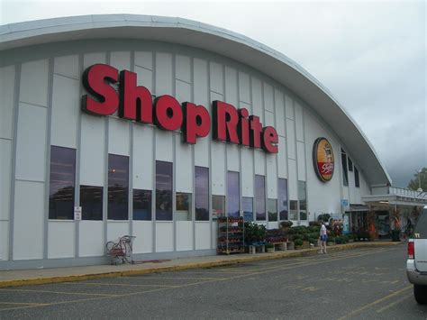 Shoprite wall - You can find ShopRite in Gateway Center at 590 Gateway Drive, in the east region of Brooklyn (close to Fountain Avenue & Flatlands Avenue). This store mainly serves the customers in the areas of Jamaica, Howard Beach, Ozone Park, Flushing, Woodhaven, Far Rockaway and South Ozone Park. Today (Wednesday), store …